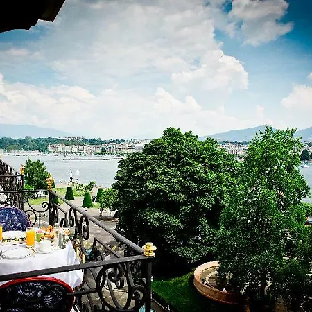 Le Richemond ホテル