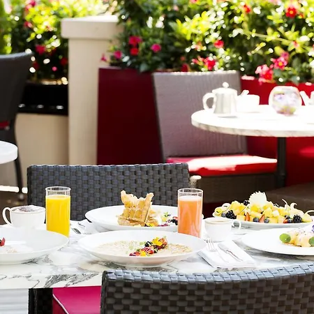 ホテル Le Richemond 5*