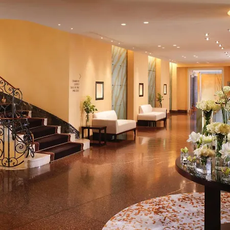 ホテル Le Richemond 5*