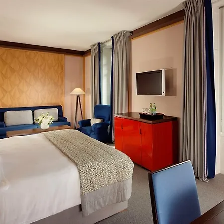 Le Richemond ホテル